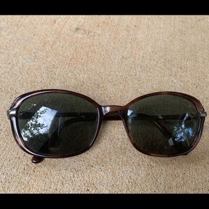 YSL Yves Saint Laurent tortoise shell sunnies